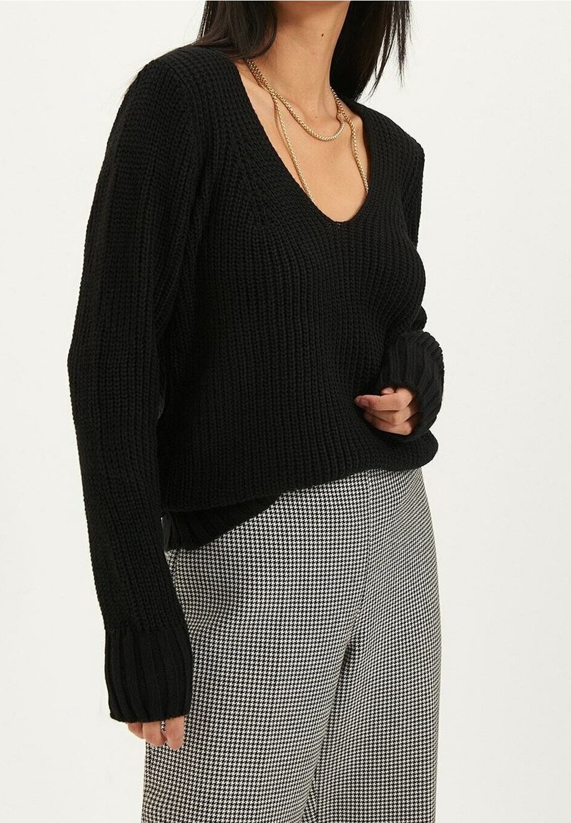 Trendyol Strickpullover - black