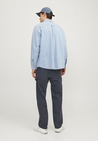 Jack & Jones JPSTEDDIE CARPENTER - Pantaloni - india ink
