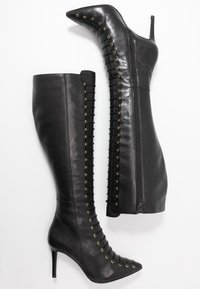 KIOMI Botas con cordones - black
