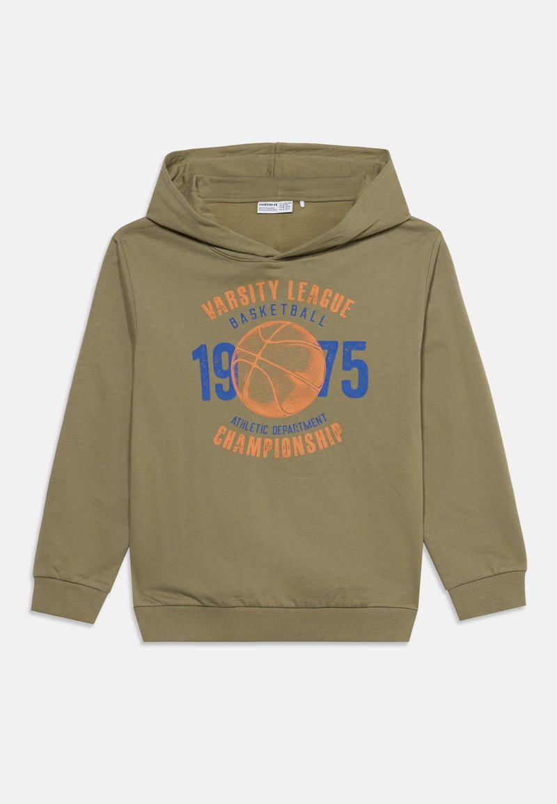Sweat à capuche vert olive avec un motif de basket-ball et le texte "Varsity League Basketball 1975 Athletic Department Championship" en bleu et orange.