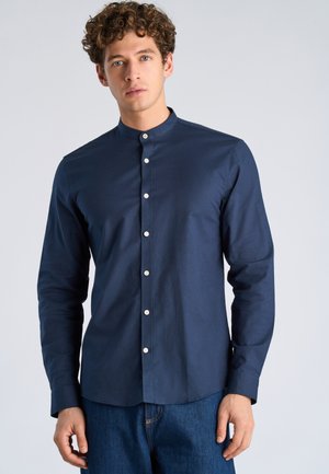 Lindbergh OXFORD SUPERFLEX L/S - Vapaa-ajan kauluspaita - navy mix