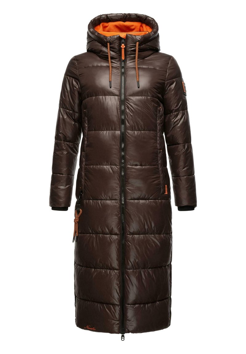 Lange, gevoerde donkerbruine winterjas met een capuchon, voorzien van oranje voering, ritsluiting en twee zijzakken. Inclusief trekkoorden en accenten.