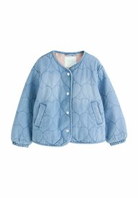 Denim prešita jakna v svetlo modri barvi z vzorcem srca, zapiranje na gumb, dva stranska žepa in elastični manšeti. Podložena notranjost.