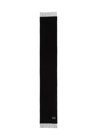 Écharpe noire en tissu doux, de forme longue et rectangulaire, avec des bords frangés et une petite étiquette de marque près du bas.