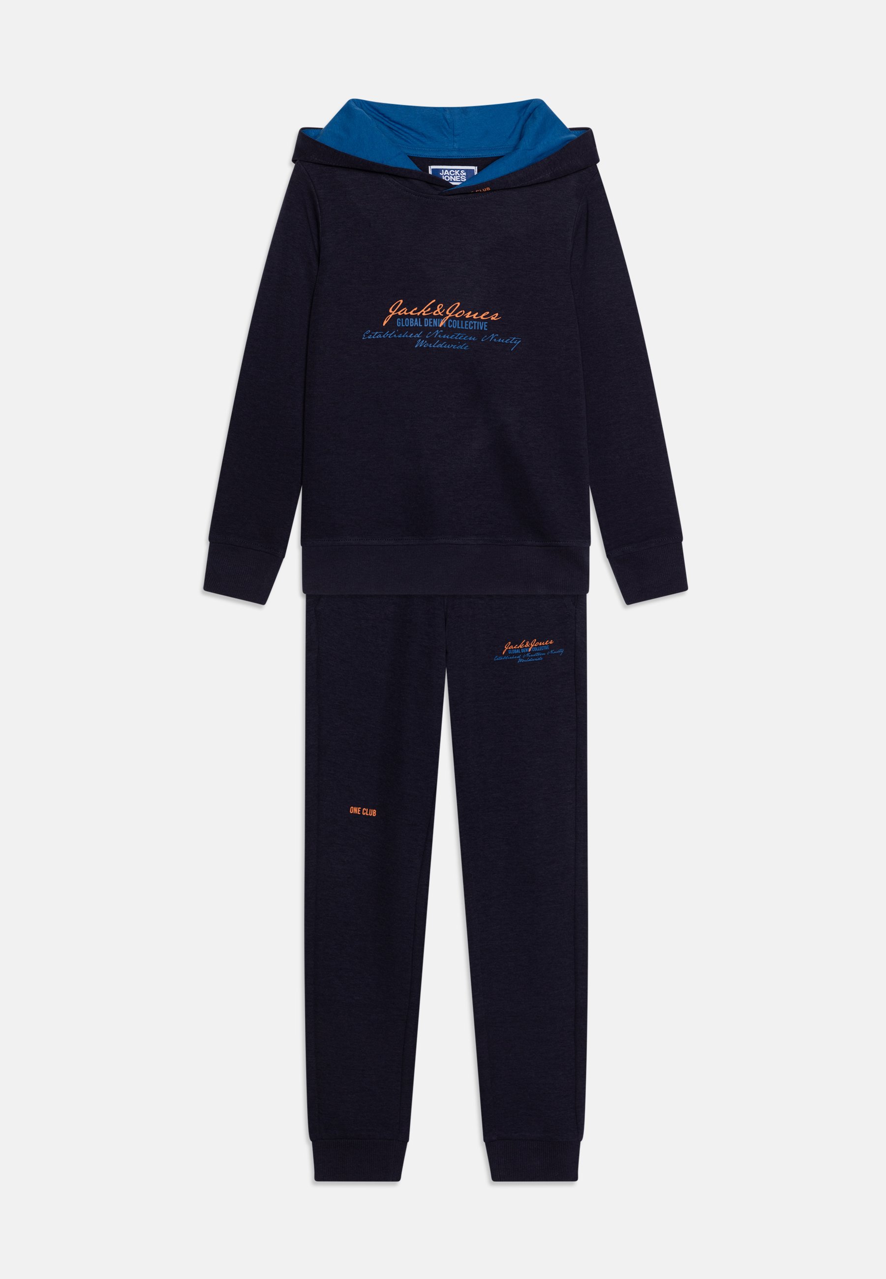 Chándal Niños Jack & Jones JACK&JONES JUNIOR JJELOGO SWEAT&PANT SETPCK 2C 2425 BN MNI, Chándal Niños, Navy Blazer/Print:WHITE Conjunto Niño Marca