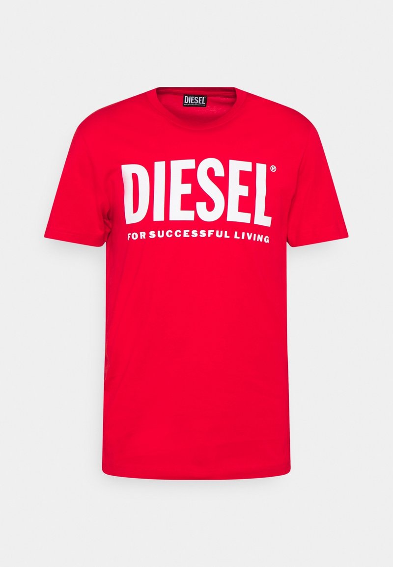 Camiseta de algodón roja con texto blanco en negrita que dice "DIESEL PARA UNA VIDA EXITOSA". Cuello redondo estándar y mangas cortas.