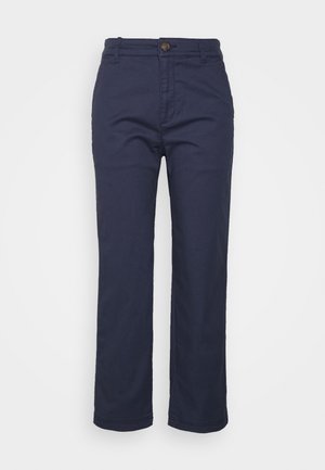 Pantalon droit bleu marine avec passants de ceinture, fermeture par bouton et poches avant, présenté sur fond blanc.