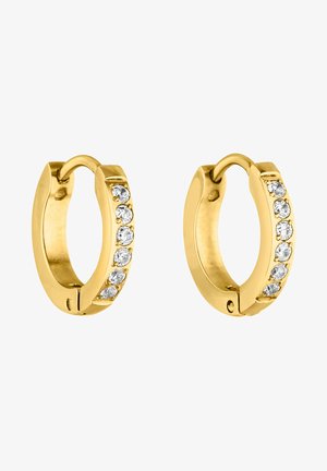 Goldene Creolenohrringe mit einer glatten, polierten Oberfläche und einer Reihe von funkelnden klaren Edelsteinen, die entlang einer Kante eingelassen sind.