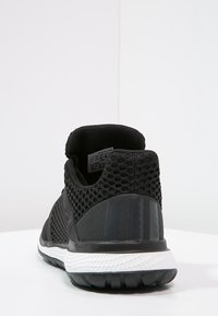 adidas Performance Scarpe da corsa su strada - black