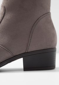 Anna Field Bottines - grey