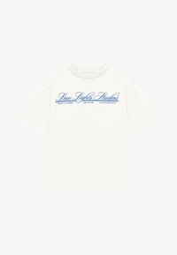 Επιλέχθηκε, ecru