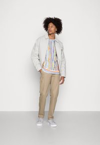 Carlo Colucci Camisola - offwhite