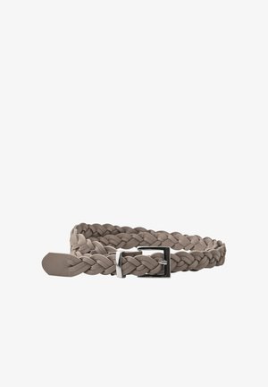 Flettet taube-læderbælte med sølvfarvet rektangulært spænde, lagt fladt på hvid baggrund.