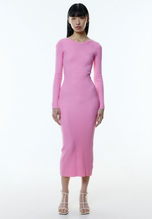 OLINE - Shift dress - pink