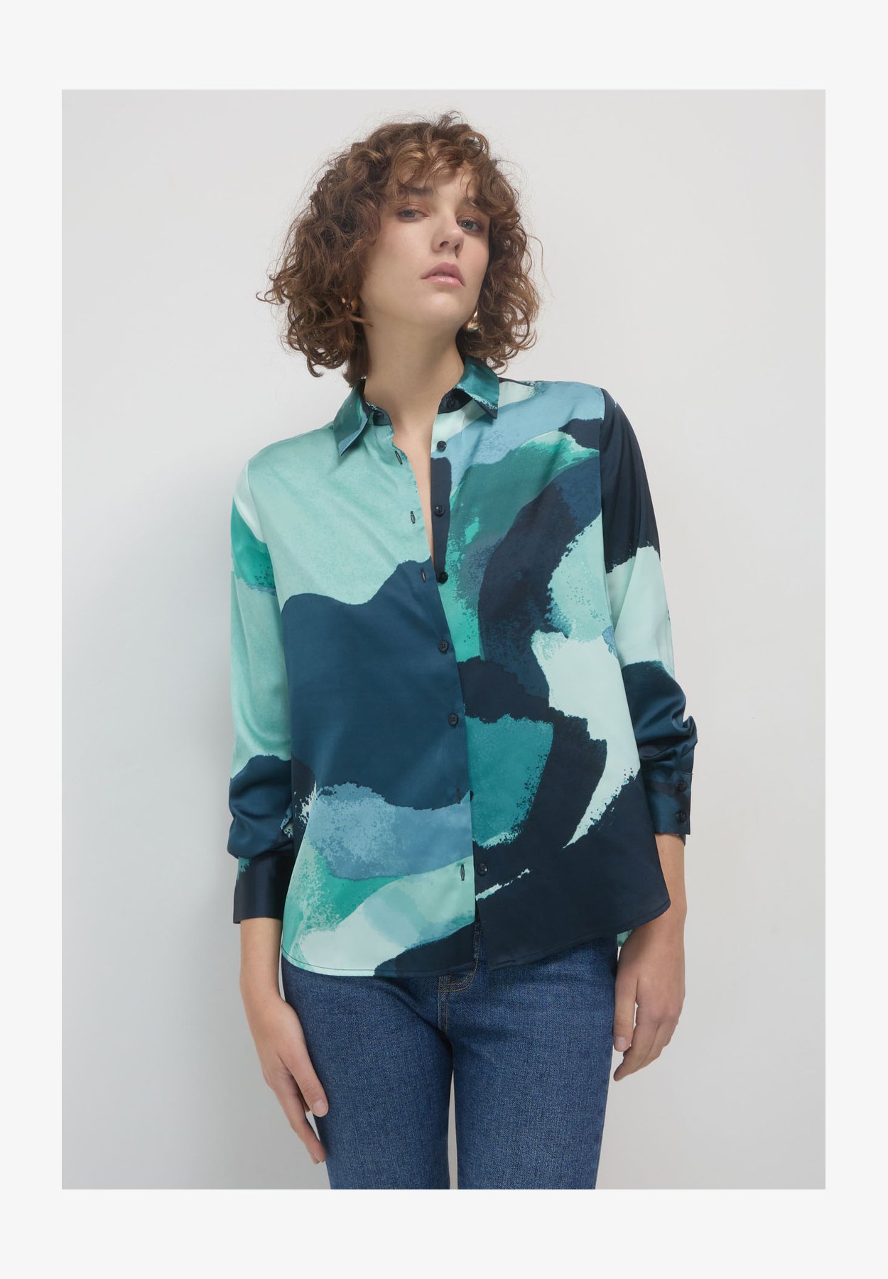 Camicia In Raso Donna Beluring Con Colletto Alto E Nodo - Maniche Lunghe, Eleganza Da Ufficio O Serata