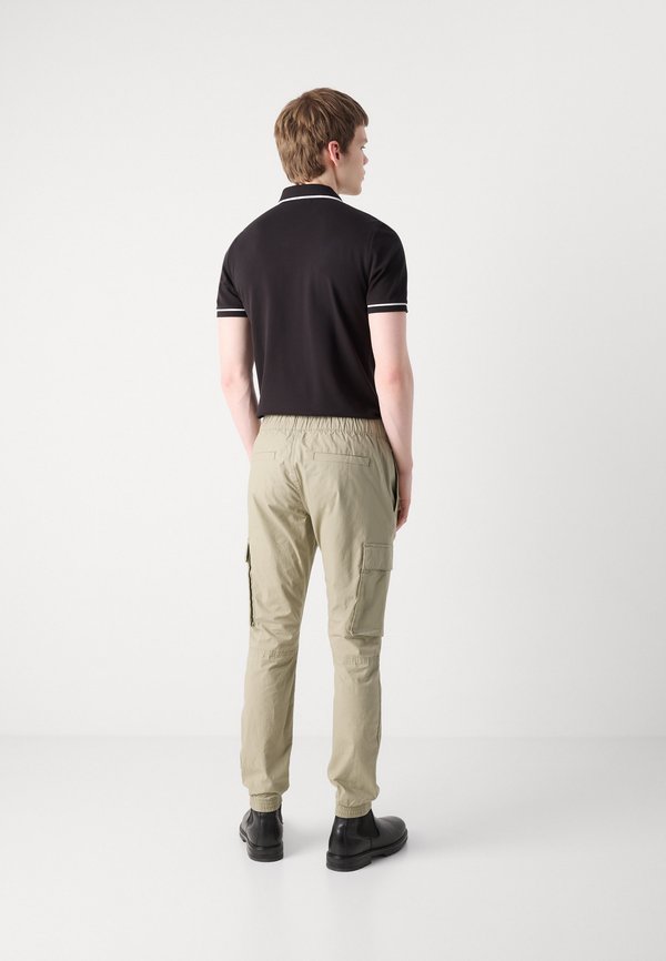 Cargo trousers - laurel oak4