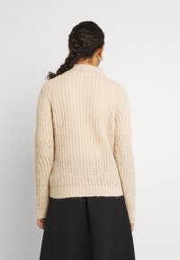 b.young Strickpullover - beige