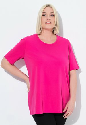 Fuchsia T-shirt met korte mouwen en een ronde halslijn, gemaakt van gladde stof, met een losse pasvorm en een rechte zoom.