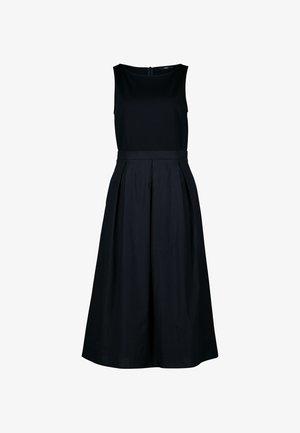 Schwarzes ärmelloses Kleid mit tailliertem Oberteil und plissiertem Rock. Hergestellt aus einem weichen Stoff, mit einem Reißverschluss an der Rückseite und einer glatten Textur.