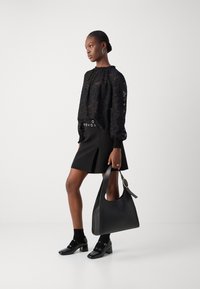 Morgan OJOUR - Blouse - noir