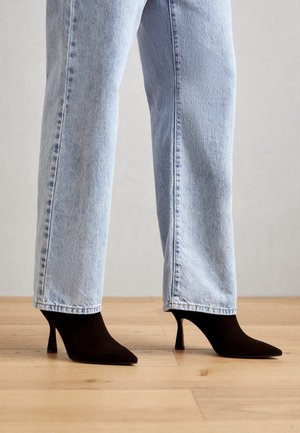 Kennel + Schmenger Botines de tacón - black