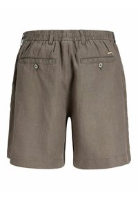 Férfi rövidnadrág olívazöld lenvászonból, elasztikus derékrésszel, két gombos hátsó zsebbel és kényelmes, laza szabással.