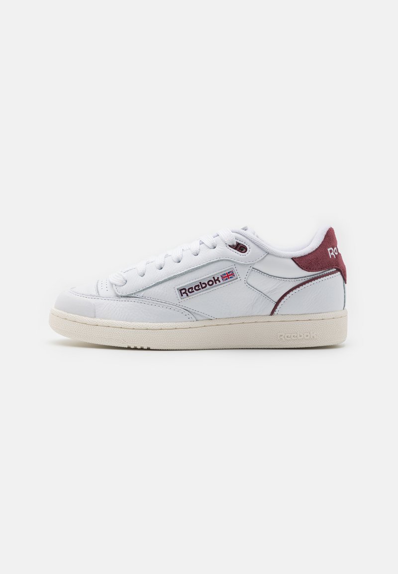 Reebok Classic - CLUB C BULC UNISEX - Čevlji za rolkanje - footwear white/classic burgundy/chalk, Povečajte