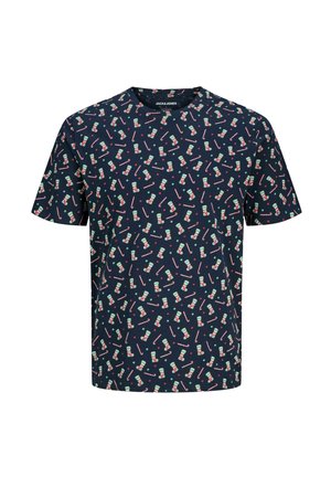 Navy T-Shirt aus Baumwolle mit einem wiederholten Muster von grünen und roten Weihnachtsstrümpfen und Zuckerstangen. Kurze Ärmel und Rundhalsausschnitt.