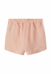 Shorts tissés rose avec une surface texturée, une taille élastique et une coupe ample. Le design comprend un ourlet droit et pas de poches.