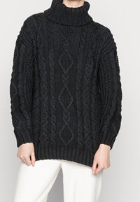 Monki Strickpullover - black