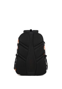 Sac à dos en mesh noir avec dos rembourré, comportant des motifs colorés sur les côtés et des bretelles réglables. Comprend plusieurs compartiments et une poignée supérieure.