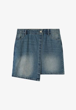 Denim skirt with a light blue wash, featuring a front split design, five pockets, and a button closure at the waistband.