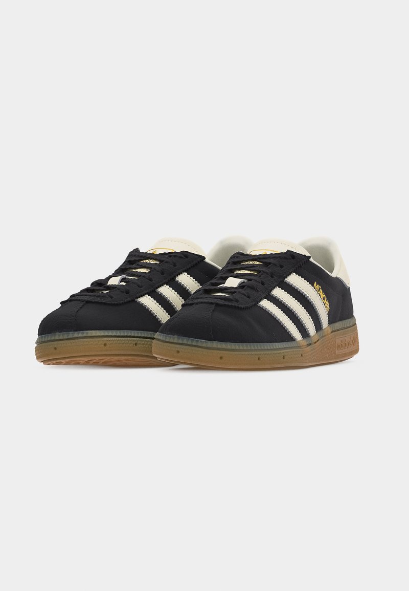 adidas gazelle silver green womens adidas Originals Munchen