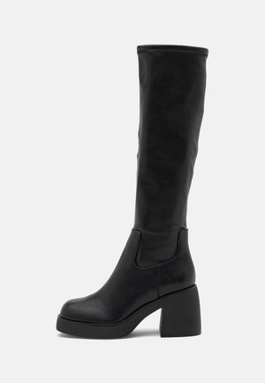 PILLOW WALK AUSTER - Platform boots - black