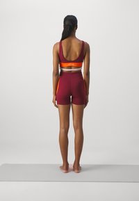Puma LEMLEM CROP TANK - Top - team regal red