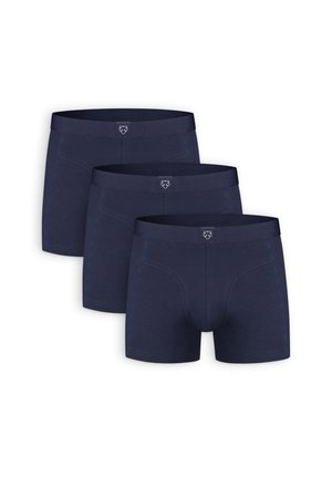 Marineblauwe boxershorts gemaakt van zachte stof. Voorzien van een logo op de tailleband, met contrasterende stiksels. Drie paar weergegeven.