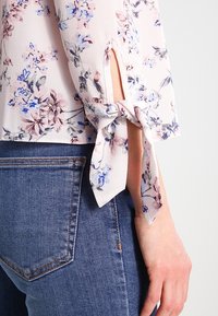 Miss Selfridge Petite Camicetta - multi-coloured