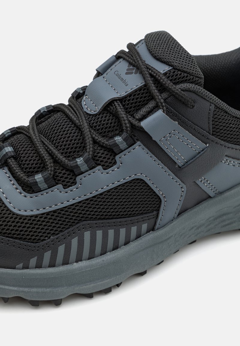 Columbia Unisex Kids Kids Konos Low Low Rise Hiking Shoes, Black (Y Black x Graphite), 3.5 UK
