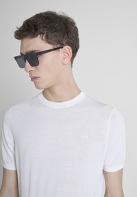 Antony Morato REGULAR FIT IN BLEND SOFT WITH FOAM LOGO PRINT - Camiseta básica - cream