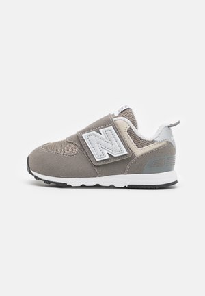 574 - Baby shoes - rain cloud