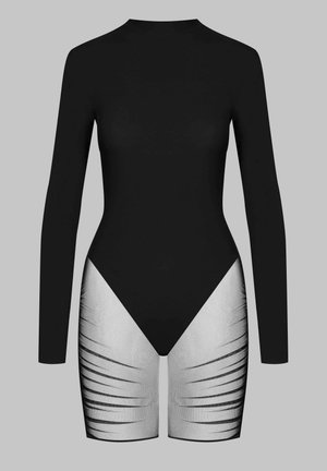 Bodysuit noir à manches longues et col montant ; présente des accents texturés gris sur la moitié inférieure avec un motif rayé.
