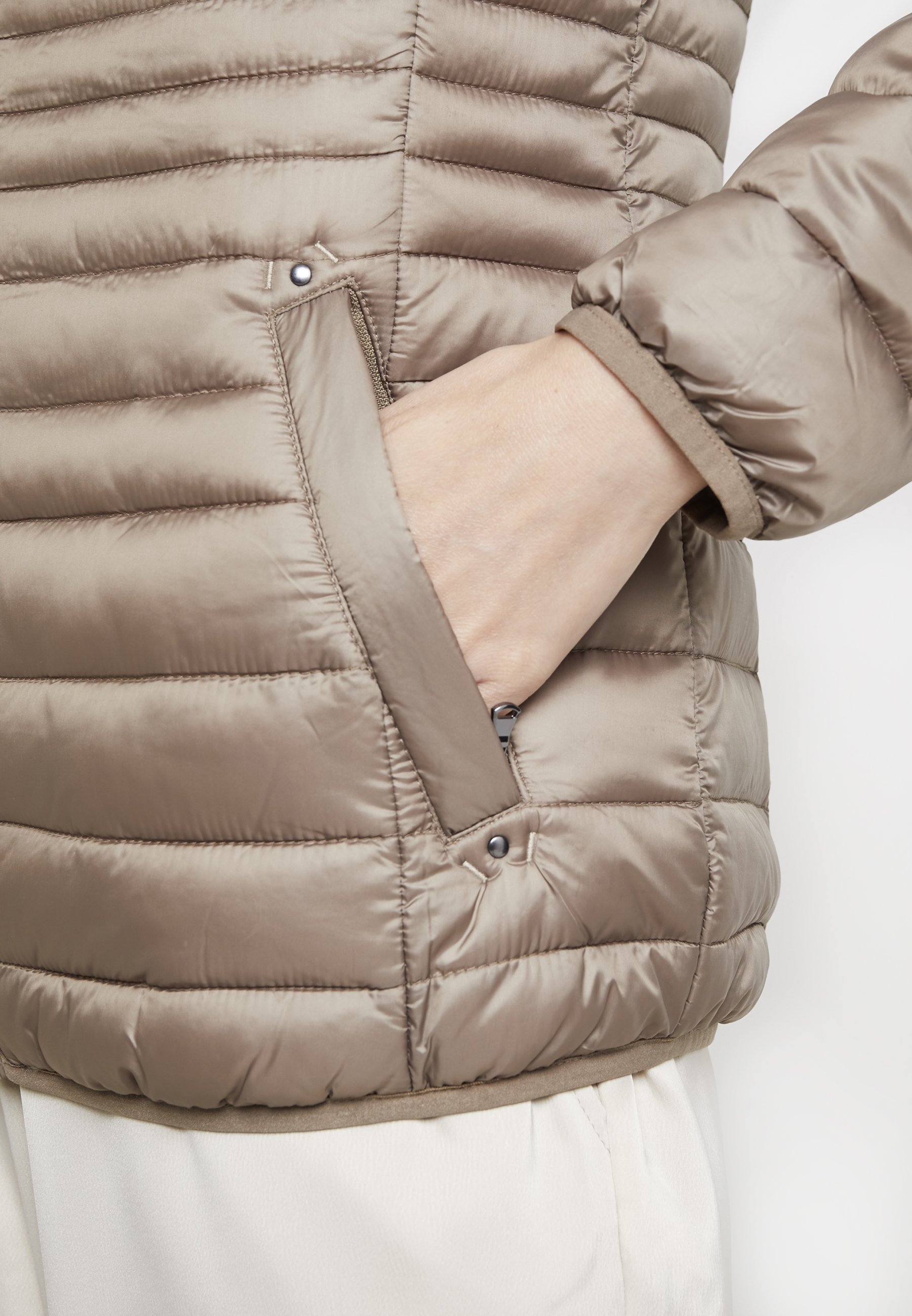 Esprit Lett jakke taupegråbrun Zalando.no Esprit Lett jakke taupegråbrun Zalando.no
