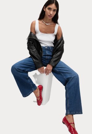 WIDE LEG - Relaxed fit jeans - medium indigo