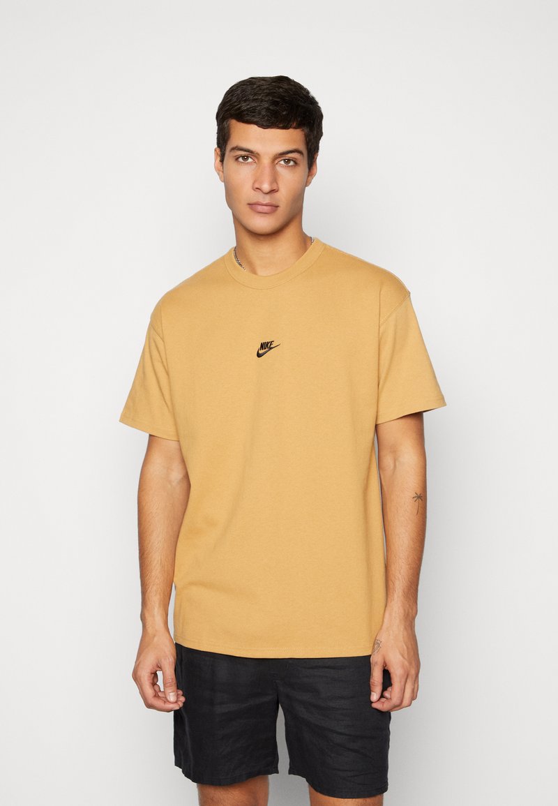 Nike Sportswear TEE - T-shirt básica - gold-coloured