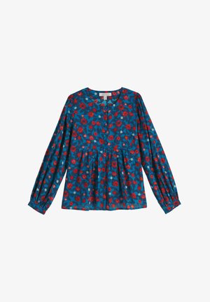Azúrkék blúz hosszú ujjakkal, piros, kék és zöld virágmintával, kerek nyakkivágással és pliszírozott dizájnnal az elején.