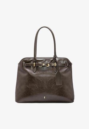 Brązowa skórzana torebka z dwiema rączkami, zamknięciem na zamek i złotymi akcentami. Gładka tekstura z delikatnym połyskiem i detale metki.