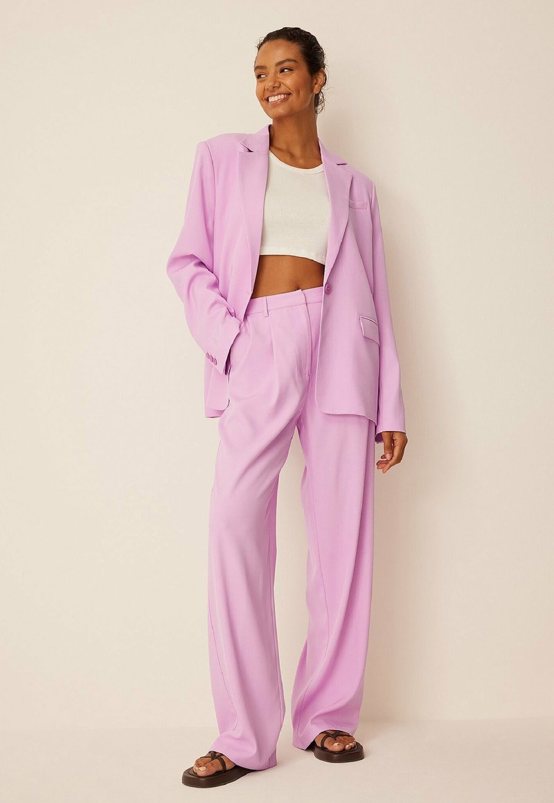 NA-KD Broek donkerroze NA-KD Broek donkerroze