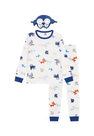 Weiße Baumwollpyjamas mit einem durchgehenden Tiermuster in Blau, Rot, Grau und Pfirsich, mit marineblauen Bündchen und einer passenden Schlafmaske mit Tiermotiv.