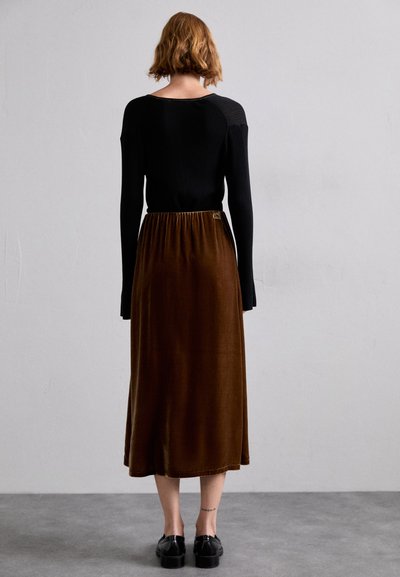 By Malene Birger BOSHAN - A-line skirt - bison