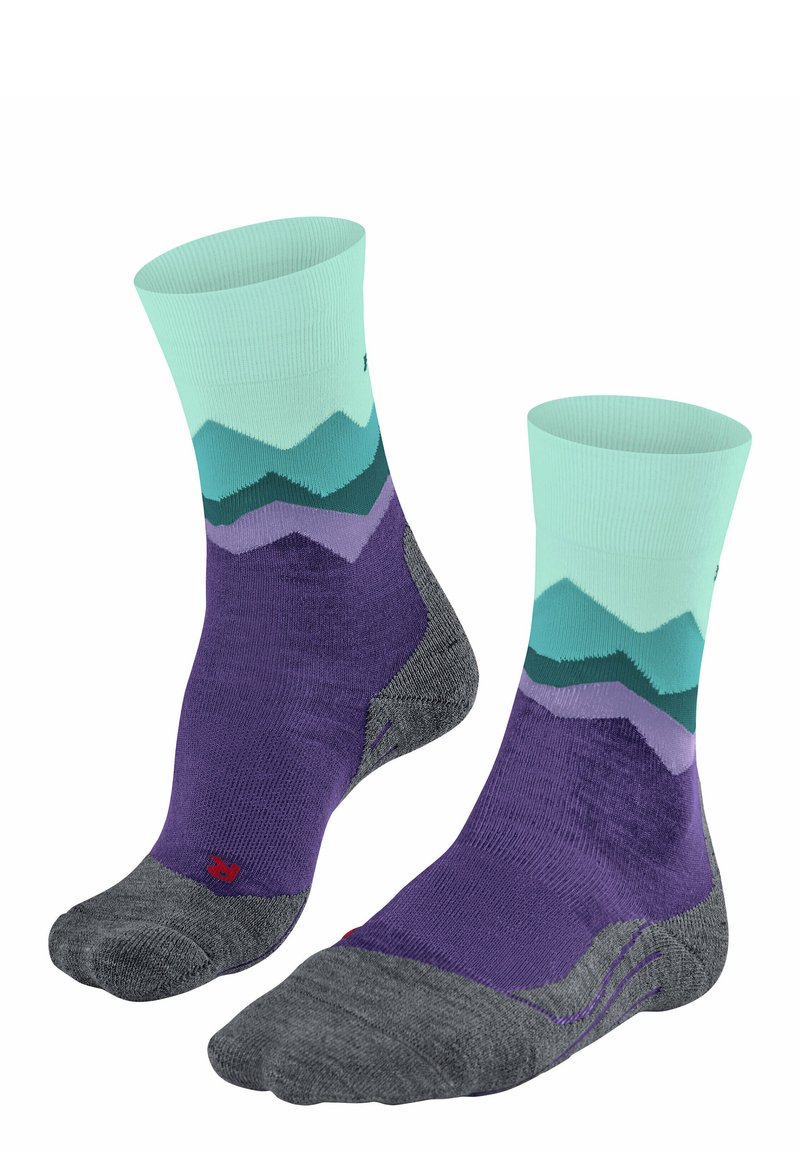 Kolorowe skarpetki z jasnym miętowym mankietem, z warstwowym wzorem gór w odcieniach tealu i purpury oraz szarym wzmocnieniem pięty i palców.